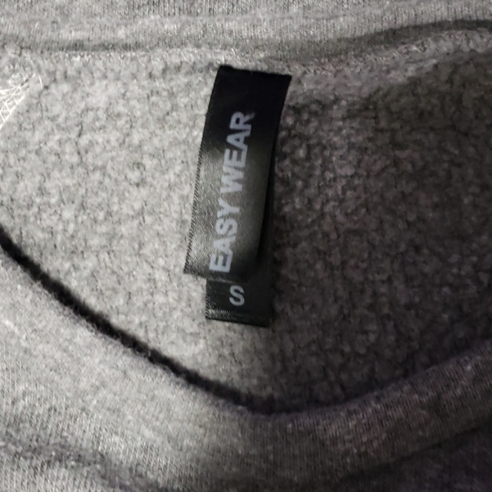 Sweatshirt - Picture 3 of 3